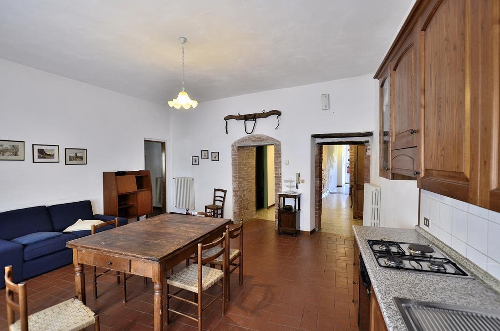 Agriturismo Poggio Ai Grilli Gambassi Terme Habitación foto